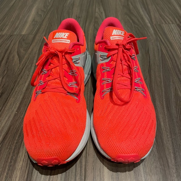 Nike Air Zoom Structure 22s 👟 - Picture 3 of 5